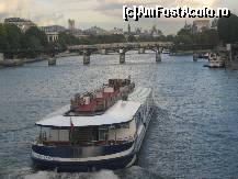 [P07] Un 'bateau-mouche' se indreapta spre 'Pont des Arts' » foto by dorgo
 - 
<span class="allrVoted glyphicon glyphicon-heart hidden" id="av356240"></span>
<a class="m-l-10 hidden" id="sv356240" onclick="voting_Foto_DelVot(,356240,1684)" role="button">șterge vot <span class="glyphicon glyphicon-remove"></span></a>
<a id="v9356240" class=" c-red"  onclick="voting_Foto_SetVot(356240)" role="button"><span class="glyphicon glyphicon-heart-empty"></span> <b>LIKE</b> = Votează poza</a> <img class="hidden"  id="f356240W9" src="/imagini/loader.gif" border="0" /><span class="AjErrMes hidden" id="e356240ErM"></span>