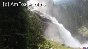 P03 [AUG-2016] Până aici veneau stropii de apă de la cascada Krimml, Austria. 