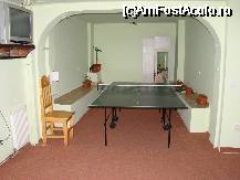 [P07] Asa cum spuneam, te poti relaxa la o partida de ping-pong... sau sa urmaresti programul tv de pe cele doua canapele ( in dreapta... n-au incaput in poza ... ) » foto by rodik
 - 
<span class="allrVoted glyphicon glyphicon-heart hidden" id="av52191"></span>
<a class="m-l-10 hidden" id="sv52191" onclick="voting_Foto_DelVot(,52191,1755)" role="button">șterge vot <span class="glyphicon glyphicon-remove"></span></a>
<a id="v952191" class=" c-red"  onclick="voting_Foto_SetVot(52191)" role="button"><span class="glyphicon glyphicon-heart-empty"></span> <b>LIKE</b> = Votează poza</a> <img class="hidden"  id="f52191W9" src="/imagini/loader.gif" border="0" /><span class="AjErrMes hidden" id="e52191ErM"></span>