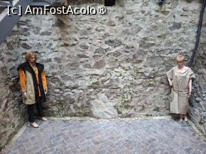 [P21] Cetatea Poenari, Turnul Central, Inchisoarea de la baza lui, două manechine, vinovați de „hiclenie” „trădare” acum    . » foto by mprofeanu
 - 
<span class="allrVoted glyphicon glyphicon-heart hidden" id="av1521302"></span>
<a class="m-l-10 hidden" id="sv1521302" onclick="voting_Foto_DelVot(,1521302,1790)" role="button">șterge vot <span class="glyphicon glyphicon-remove"></span></a>
<a id="v91521302" class=" c-red"  onclick="voting_Foto_SetVot(1521302)" role="button"><span class="glyphicon glyphicon-heart-empty"></span> <b>LIKE</b> = Votează poza</a> <img class="hidden"  id="f1521302W9" src="/imagini/loader.gif" border="0" /><span class="AjErrMes hidden" id="e1521302ErM"></span>