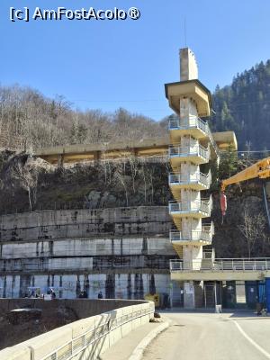 [P41] Barajul Vidraru, scările ce duceau odată la Prometeu, acum închis totul... » foto by mprofeanu
 - 
<span class="allrVoted glyphicon glyphicon-heart hidden" id="av1521322"></span>
<a class="m-l-10 hidden" id="sv1521322" onclick="voting_Foto_DelVot(,1521322,1790)" role="button">șterge vot <span class="glyphicon glyphicon-remove"></span></a>
<a id="v91521322" class=" c-red"  onclick="voting_Foto_SetVot(1521322)" role="button"><span class="glyphicon glyphicon-heart-empty"></span> <b>LIKE</b> = Votează poza</a> <img class="hidden"  id="f1521322W9" src="/imagini/loader.gif" border="0" /><span class="AjErrMes hidden" id="e1521322ErM"></span>