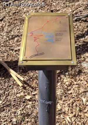 [P09] Cetatea Poenari, Panou explicativ cu numărul de trepte și cu traseul aproape de treapta 1000 » foto by mprofeanu
 - 
<span class="allrVoted glyphicon glyphicon-heart hidden" id="av1521290"></span>
<a class="m-l-10 hidden" id="sv1521290" onclick="voting_Foto_DelVot(,1521290,1790)" role="button">șterge vot <span class="glyphicon glyphicon-remove"></span></a>
<a id="v91521290" class=" c-red"  onclick="voting_Foto_SetVot(1521290)" role="button"><span class="glyphicon glyphicon-heart-empty"></span> <b>LIKE</b> = Votează poza</a> <img class="hidden"  id="f1521290W9" src="/imagini/loader.gif" border="0" /><span class="AjErrMes hidden" id="e1521290ErM"></span>