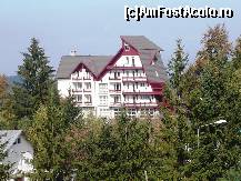 [P28] Poiana Brașov - Hotel Piatra Mare » foto by mariana.olaru
 - 
<span class="allrVoted glyphicon glyphicon-heart hidden" id="av301540"></span>
<a class="m-l-10 hidden" id="sv301540" onclick="voting_Foto_DelVot(,301540,1821)" role="button">șterge vot <span class="glyphicon glyphicon-remove"></span></a>
<a id="v9301540" class=" c-red"  onclick="voting_Foto_SetVot(301540)" role="button"><span class="glyphicon glyphicon-heart-empty"></span> <b>LIKE</b> = Votează poza</a> <img class="hidden"  id="f301540W9" src="/imagini/loader.gif" border="0" /><span class="AjErrMes hidden" id="e301540ErM"></span>