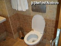 [P07] wc-ul...sper ca nu radeti ca l-am fotografiat! » foto by viorica c
 - 
<span class="allrVoted glyphicon glyphicon-heart hidden" id="av106464"></span>
<a class="m-l-10 hidden" id="sv106464" onclick="voting_Foto_DelVot(,106464,1941)" role="button">șterge vot <span class="glyphicon glyphicon-remove"></span></a>
<a id="v9106464" class=" c-red"  onclick="voting_Foto_SetVot(106464)" role="button"><span class="glyphicon glyphicon-heart-empty"></span> <b>LIKE</b> = Votează poza</a> <img class="hidden"  id="f106464W9" src="/imagini/loader.gif" border="0" /><span class="AjErrMes hidden" id="e106464ErM"></span>