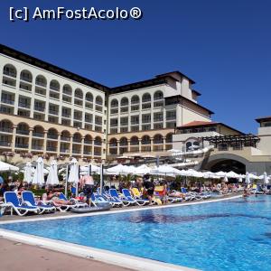 [P01] Corpul B si piscina » foto by Storia
 - 
<span class="allrVoted glyphicon glyphicon-heart hidden" id="av1099918"></span>
<a class="m-l-10 hidden" id="sv1099918" onclick="voting_Foto_DelVot(,1099918,1941)" role="button">șterge vot <span class="glyphicon glyphicon-remove"></span></a>
<a id="v91099918" class=" c-red"  onclick="voting_Foto_SetVot(1099918)" role="button"><span class="glyphicon glyphicon-heart-empty"></span> <b>LIKE</b> = Votează poza</a> <img class="hidden"  id="f1099918W9" src="/imagini/loader.gif" border="0" /><span class="AjErrMes hidden" id="e1099918ErM"></span>