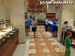 [P18] restaurantul hotelului » foto by zola
 - 
<span class="allrVoted glyphicon glyphicon-heart hidden" id="av633709"></span>
<a class="m-l-10 hidden" id="sv633709" onclick="voting_Foto_DelVot(,633709,1941)" role="button">șterge vot <span class="glyphicon glyphicon-remove"></span></a>
<a id="v9633709" class=" c-red"  onclick="voting_Foto_SetVot(633709)" role="button"><span class="glyphicon glyphicon-heart-empty"></span> <b>LIKE</b> = Votează poza</a> <img class="hidden"  id="f633709W9" src="/imagini/loader.gif" border="0" /><span class="AjErrMes hidden" id="e633709ErM"></span>