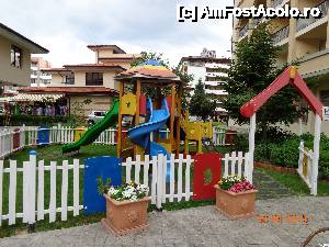 [P25] Loc de joaca Iberostar » foto by zola
 - 
<span class="allrVoted glyphicon glyphicon-heart hidden" id="av633726"></span>
<a class="m-l-10 hidden" id="sv633726" onclick="voting_Foto_DelVot(,633726,1941)" role="button">șterge vot <span class="glyphicon glyphicon-remove"></span></a>
<a id="v9633726" class=" c-red"  onclick="voting_Foto_SetVot(633726)" role="button"><span class="glyphicon glyphicon-heart-empty"></span> <b>LIKE</b> = Votează poza</a> <img class="hidden"  id="f633726W9" src="/imagini/loader.gif" border="0" /><span class="AjErrMes hidden" id="e633726ErM"></span>