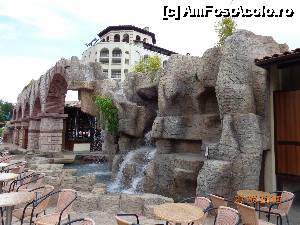 [P08] Cascada artificiala amenajata in curtea Iberostar » foto by zola
 - 
<span class="allrVoted glyphicon glyphicon-heart hidden" id="av633690"></span>
<a class="m-l-10 hidden" id="sv633690" onclick="voting_Foto_DelVot(,633690,1941)" role="button">șterge vot <span class="glyphicon glyphicon-remove"></span></a>
<a id="v9633690" class=" c-red"  onclick="voting_Foto_SetVot(633690)" role="button"><span class="glyphicon glyphicon-heart-empty"></span> <b>LIKE</b> = Votează poza</a> <img class="hidden"  id="f633690W9" src="/imagini/loader.gif" border="0" /><span class="AjErrMes hidden" id="e633690ErM"></span>