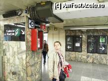 [P01] In statia de metrou Paral lel, imediat cum coboram din tren, gasim indicatoare catre funicularul inspre Montjuic. Nu trebuie parasita statia. » foto by TraianS
 - 
<span class="allrVoted glyphicon glyphicon-heart hidden" id="av291269"></span>
<a class="m-l-10 hidden" id="sv291269" onclick="voting_Foto_DelVot(,291269,1999)" role="button">șterge vot <span class="glyphicon glyphicon-remove"></span></a>
<a id="v9291269" class=" c-red"  onclick="voting_Foto_SetVot(291269)" role="button"><span class="glyphicon glyphicon-heart-empty"></span> <b>LIKE</b> = Votează poza</a> <img class="hidden"  id="f291269W9" src="/imagini/loader.gif" border="0" /><span class="AjErrMes hidden" id="e291269ErM"></span>