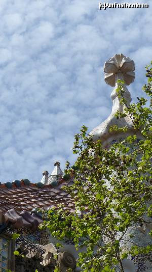 [P35] Casa Batllo - Sabia care a ucis balaurul » foto by iuliaen
 - 
<span class="allrVoted glyphicon glyphicon-heart hidden" id="av616338"></span>
<a class="m-l-10 hidden" id="sv616338" onclick="voting_Foto_DelVot(,616338,1999)" role="button">șterge vot <span class="glyphicon glyphicon-remove"></span></a>
<a id="v9616338" class=" c-red"  onclick="voting_Foto_SetVot(616338)" role="button"><span class="glyphicon glyphicon-heart-empty"></span> <b>LIKE</b> = Votează poza</a> <img class="hidden"  id="f616338W9" src="/imagini/loader.gif" border="0" /><span class="AjErrMes hidden" id="e616338ErM"></span>