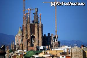 [P39] Barcelona - La Pedrera, vedere spre Sagrada Familia » foto by makuy*
 - 
<span class="allrVoted glyphicon glyphicon-heart hidden" id="av510095"></span>
<a class="m-l-10 hidden" id="sv510095" onclick="voting_Foto_DelVot(,510095,1999)" role="button">șterge vot <span class="glyphicon glyphicon-remove"></span></a>
<a id="v9510095" class=" c-red"  onclick="voting_Foto_SetVot(510095)" role="button"><span class="glyphicon glyphicon-heart-empty"></span> <b>LIKE</b> = Votează poza</a> <img class="hidden"  id="f510095W9" src="/imagini/loader.gif" border="0" /><span class="AjErrMes hidden" id="e510095ErM"></span>