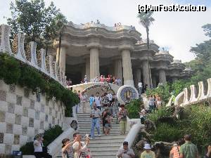 [P04] Celebrul parc Guell » foto by bica adriana
 - 
<span class="allrVoted glyphicon glyphicon-heart hidden" id="av571224"></span>
<a class="m-l-10 hidden" id="sv571224" onclick="voting_Foto_DelVot(,571224,1999)" role="button">șterge vot <span class="glyphicon glyphicon-remove"></span></a>
<a id="v9571224" class=" c-red"  onclick="voting_Foto_SetVot(571224)" role="button"><span class="glyphicon glyphicon-heart-empty"></span> <b>LIKE</b> = Votează poza</a> <img class="hidden"  id="f571224W9" src="/imagini/loader.gif" border="0" /><span class="AjErrMes hidden" id="e571224ErM"></span>