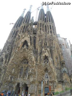 [P12] Sagrada Familia isi asteapta finalizarea grandioasa si o poti vedea de pe orice colina, dar si de mare- simbolul orasului - » foto by steaua_mady
 - 
<span class="allrVoted glyphicon glyphicon-heart hidden" id="av478538"></span>
<a class="m-l-10 hidden" id="sv478538" onclick="voting_Foto_DelVot(,478538,1999)" role="button">șterge vot <span class="glyphicon glyphicon-remove"></span></a>
<a id="v9478538" class=" c-red"  onclick="voting_Foto_SetVot(478538)" role="button"><span class="glyphicon glyphicon-heart-empty"></span> <b>LIKE</b> = Votează poza</a> <img class="hidden"  id="f478538W9" src="/imagini/loader.gif" border="0" /><span class="AjErrMes hidden" id="e478538ErM"></span>