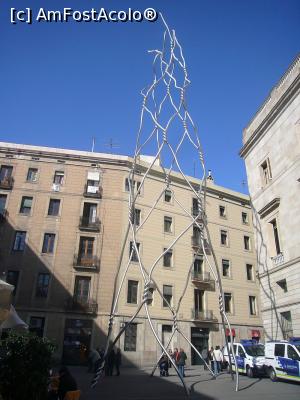 [P22] Monument als castellers, din Piata San Miguel » foto by cristina47*
 - 
<span class="allrVoted glyphicon glyphicon-heart hidden" id="av884323"></span>
<a class="m-l-10 hidden" id="sv884323" onclick="voting_Foto_DelVot(,884323,1999)" role="button">șterge vot <span class="glyphicon glyphicon-remove"></span></a>
<a id="v9884323" class=" c-red"  onclick="voting_Foto_SetVot(884323)" role="button"><span class="glyphicon glyphicon-heart-empty"></span> <b>LIKE</b> = Votează poza</a> <img class="hidden"  id="f884323W9" src="/imagini/loader.gif" border="0" /><span class="AjErrMes hidden" id="e884323ErM"></span>