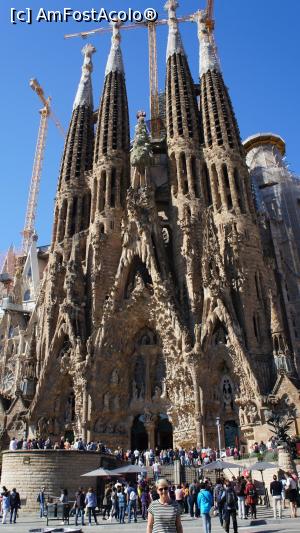 [P01] Sagrada Familia - o alta lume » foto by vulpe.angela
 - 
<span class="allrVoted glyphicon glyphicon-heart hidden" id="av737447"></span>
<a class="m-l-10 hidden" id="sv737447" onclick="voting_Foto_DelVot(,737447,1999)" role="button">șterge vot <span class="glyphicon glyphicon-remove"></span></a>
<a id="v9737447" class=" c-red"  onclick="voting_Foto_SetVot(737447)" role="button"><span class="glyphicon glyphicon-heart-empty"></span> <b>LIKE</b> = Votează poza</a> <img class="hidden"  id="f737447W9" src="/imagini/loader.gif" border="0" /><span class="AjErrMes hidden" id="e737447ErM"></span>