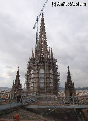 [P66] Barcelona, Catedral de la Seu. turnul clopotniță în reabilitare » foto by mariana.olaru
 - 
<span class="allrVoted glyphicon glyphicon-heart hidden" id="av368797"></span>
<a class="m-l-10 hidden" id="sv368797" onclick="voting_Foto_DelVot(,368797,1999)" role="button">șterge vot <span class="glyphicon glyphicon-remove"></span></a>
<a id="v9368797" class=" c-red"  onclick="voting_Foto_SetVot(368797)" role="button"><span class="glyphicon glyphicon-heart-empty"></span> <b>LIKE</b> = Votează poza</a> <img class="hidden"  id="f368797W9" src="/imagini/loader.gif" border="0" /><span class="AjErrMes hidden" id="e368797ErM"></span>