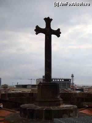 [P67] Barcelona, Catedral de la Seu: cruce pe acoperiș » foto by mariana.olaru
 - 
<span class="allrVoted glyphicon glyphicon-heart hidden" id="av368798"></span>
<a class="m-l-10 hidden" id="sv368798" onclick="voting_Foto_DelVot(,368798,1999)" role="button">șterge vot <span class="glyphicon glyphicon-remove"></span></a>
<a id="v9368798" class=" c-red"  onclick="voting_Foto_SetVot(368798)" role="button"><span class="glyphicon glyphicon-heart-empty"></span> <b>LIKE</b> = Votează poza</a> <img class="hidden"  id="f368798W9" src="/imagini/loader.gif" border="0" /><span class="AjErrMes hidden" id="e368798ErM"></span>