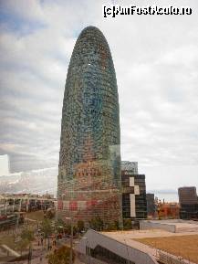 [P123] Torre Agbar din Barcelona » foto by mariana.olaru
 - 
<span class="allrVoted glyphicon glyphicon-heart hidden" id="av373703"></span>
<a class="m-l-10 hidden" id="sv373703" onclick="voting_Foto_DelVot(,373703,1999)" role="button">șterge vot <span class="glyphicon glyphicon-remove"></span></a>
<a id="v9373703" class=" c-red"  onclick="voting_Foto_SetVot(373703)" role="button"><span class="glyphicon glyphicon-heart-empty"></span> <b>LIKE</b> = Votează poza</a> <img class="hidden"  id="f373703W9" src="/imagini/loader.gif" border="0" /><span class="AjErrMes hidden" id="e373703ErM"></span>