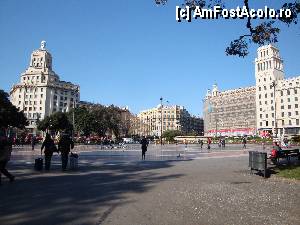 [P09] Barcelona, Plaça de Catalunya într-o dimineață însorită » foto by mariana.olaru
 - 
<span class="allrVoted glyphicon glyphicon-heart hidden" id="av380135"></span>
<a class="m-l-10 hidden" id="sv380135" onclick="voting_Foto_DelVot(,380135,1999)" role="button">șterge vot <span class="glyphicon glyphicon-remove"></span></a>
<a id="v9380135" class=" c-red"  onclick="voting_Foto_SetVot(380135)" role="button"><span class="glyphicon glyphicon-heart-empty"></span> <b>LIKE</b> = Votează poza</a> <img class="hidden"  id="f380135W9" src="/imagini/loader.gif" border="0" /><span class="AjErrMes hidden" id="e380135ErM"></span>