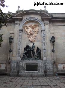 [P93] Barcelona: monument în Barri Gothic » foto by mariana.olaru
 - 
<span class="allrVoted glyphicon glyphicon-heart hidden" id="av383466"></span>
<a class="m-l-10 hidden" id="sv383466" onclick="voting_Foto_DelVot(,383466,1999)" role="button">șterge vot <span class="glyphicon glyphicon-remove"></span></a>
<a id="v9383466" class=" c-red"  onclick="voting_Foto_SetVot(383466)" role="button"><span class="glyphicon glyphicon-heart-empty"></span> <b>LIKE</b> = Votează poza</a> <img class="hidden"  id="f383466W9" src="/imagini/loader.gif" border="0" /><span class="AjErrMes hidden" id="e383466ErM"></span>