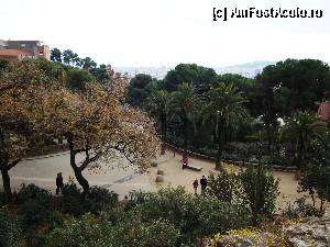 [P66] Barcelona, Parc Güell: vedere spre intrarea secundară în parc, luată de la înălțimea viaductului » foto by mariana.olaru
 - 
<span class="allrVoted glyphicon glyphicon-heart hidden" id="av388331"></span>
<a class="m-l-10 hidden" id="sv388331" onclick="voting_Foto_DelVot(,388331,1999)" role="button">șterge vot <span class="glyphicon glyphicon-remove"></span></a>
<a id="v9388331" class=" c-red"  onclick="voting_Foto_SetVot(388331)" role="button"><span class="glyphicon glyphicon-heart-empty"></span> <b>LIKE</b> = Votează poza</a> <img class="hidden"  id="f388331W9" src="/imagini/loader.gif" border="0" /><span class="AjErrMes hidden" id="e388331ErM"></span>