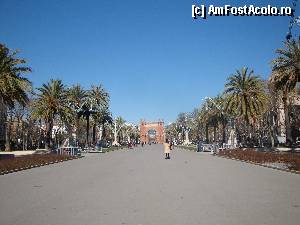 [P75] Barcelona, Parc Güell: promenada Arcului de triumf » foto by mariana.olaru
 - 
<span class="allrVoted glyphicon glyphicon-heart hidden" id="av388346"></span>
<a class="m-l-10 hidden" id="sv388346" onclick="voting_Foto_DelVot(,388346,1999)" role="button">șterge vot <span class="glyphicon glyphicon-remove"></span></a>
<a id="v9388346" class=" c-red"  onclick="voting_Foto_SetVot(388346)" role="button"><span class="glyphicon glyphicon-heart-empty"></span> <b>LIKE</b> = Votează poza</a> <img class="hidden"  id="f388346W9" src="/imagini/loader.gif" border="0" /><span class="AjErrMes hidden" id="e388346ErM"></span>