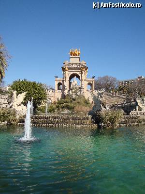 [P94] Barcelona, Parc de la Ciutadella: La cascada » foto by mariana.olaru
 - 
<span class="allrVoted glyphicon glyphicon-heart hidden" id="av388383"></span>
<a class="m-l-10 hidden" id="sv388383" onclick="voting_Foto_DelVot(,388383,1999)" role="button">șterge vot <span class="glyphicon glyphicon-remove"></span></a>
<a id="v9388383" class=" c-red"  onclick="voting_Foto_SetVot(388383)" role="button"><span class="glyphicon glyphicon-heart-empty"></span> <b>LIKE</b> = Votează poza</a> <img class="hidden"  id="f388383W9" src="/imagini/loader.gif" border="0" /><span class="AjErrMes hidden" id="e388383ErM"></span>