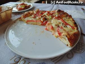 [P18] Pizza cu fructe de mare la Cook Art Gerakini » foto by Giu
 - 
<span class="allrVoted glyphicon glyphicon-heart hidden" id="av544710"></span>
<a class="m-l-10 hidden" id="sv544710" onclick="voting_Foto_DelVot(,544710,2168)" role="button">șterge vot <span class="glyphicon glyphicon-remove"></span></a>
<a id="v9544710" class=" c-red"  onclick="voting_Foto_SetVot(544710)" role="button"><span class="glyphicon glyphicon-heart-empty"></span> <b>LIKE</b> = Votează poza</a> <img class="hidden"  id="f544710W9" src="/imagini/loader.gif" border="0" /><span class="AjErrMes hidden" id="e544710ErM"></span>