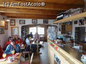 [P09] Rifugio Garibaldi - micuta sala unde puteti servi o cafea excelenta » foto by BOGDAN DSN
 - 
<span class="allrVoted glyphicon glyphicon-heart hidden" id="av714555"></span>
<a class="m-l-10 hidden" id="sv714555" onclick="voting_Foto_DelVot(,714555,2211)" role="button">șterge vot <span class="glyphicon glyphicon-remove"></span></a>
<a id="v9714555" class=" c-red"  onclick="voting_Foto_SetVot(714555)" role="button"><span class="glyphicon glyphicon-heart-empty"></span> <b>LIKE</b> = Votează poza</a> <img class="hidden"  id="f714555W9" src="/imagini/loader.gif" border="0" /><span class="AjErrMes hidden" id="e714555ErM"></span>