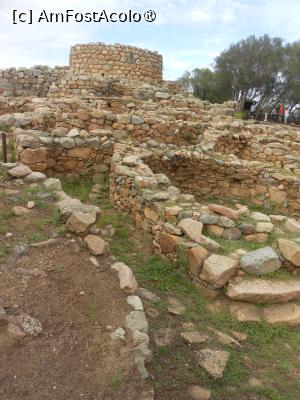 [P16] Nuraghe la Prisgiona - Construcții preistorie din piatră. Vedere exterioară. » foto by iulianic
 - 
<span class="allrVoted glyphicon glyphicon-heart hidden" id="av1451383"></span>
<a class="m-l-10 hidden" id="sv1451383" onclick="voting_Foto_DelVot(,1451383,2225)" role="button">șterge vot <span class="glyphicon glyphicon-remove"></span></a>
<a id="v91451383" class=" c-red"  onclick="voting_Foto_SetVot(1451383)" role="button"><span class="glyphicon glyphicon-heart-empty"></span> <b>LIKE</b> = Votează poza</a> <img class="hidden"  id="f1451383W9" src="/imagini/loader.gif" border="0" /><span class="AjErrMes hidden" id="e1451383ErM"></span>