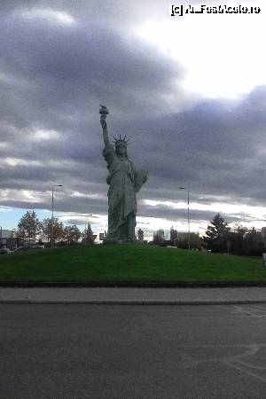 [P01] Statuia Libertatii din Colmar: grandoare, forta, mandria libertatii!  » foto by senateo
 - 
<span class="allrVoted glyphicon glyphicon-heart hidden" id="av690589"></span>
<a class="m-l-10 hidden" id="sv690589" onclick="voting_Foto_DelVot(,690589,2237)" role="button">șterge vot <span class="glyphicon glyphicon-remove"></span></a>
<a id="v9690589" class=" c-red"  onclick="voting_Foto_SetVot(690589)" role="button"><span class="glyphicon glyphicon-heart-empty"></span> <b>LIKE</b> = Votează poza</a> <img class="hidden"  id="f690589W9" src="/imagini/loader.gif" border="0" /><span class="AjErrMes hidden" id="e690589ErM"></span>