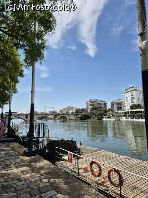 [P20] Sevilla - la ponton în așteptarea vaporașului » foto by ANILU
 - 
<span class="allrVoted glyphicon glyphicon-heart hidden" id="av1488332"></span>
<a class="m-l-10 hidden" id="sv1488332" onclick="voting_Foto_DelVot(,1488332,2251)" role="button">șterge vot <span class="glyphicon glyphicon-remove"></span></a>
<a id="v91488332" class=" c-red"  onclick="voting_Foto_SetVot(1488332)" role="button"><span class="glyphicon glyphicon-heart-empty"></span> <b>LIKE</b> = Votează poza</a> <img class="hidden"  id="f1488332W9" src="/imagini/loader.gif" border="0" /><span class="AjErrMes hidden" id="e1488332ErM"></span>