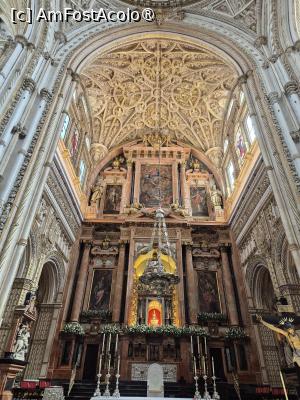 [P18] Cordoba - Catedrala - altarul » foto by ANILU
 - 
<span class="allrVoted glyphicon glyphicon-heart hidden" id="av1487842"></span>
<a class="m-l-10 hidden" id="sv1487842" onclick="voting_Foto_DelVot(,1487842,2304)" role="button">șterge vot <span class="glyphicon glyphicon-remove"></span></a>
<a id="v91487842" class=" c-red"  onclick="voting_Foto_SetVot(1487842)" role="button"><span class="glyphicon glyphicon-heart-empty"></span> <b>LIKE</b> = Votează poza</a> <img class="hidden"  id="f1487842W9" src="/imagini/loader.gif" border="0" /><span class="AjErrMes hidden" id="e1487842ErM"></span>