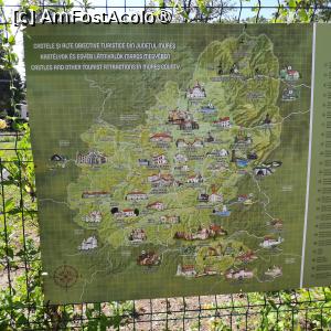 [P44] Sângeorgiu de Pădure, Harta Obiectivelor turistice din județul Mureș lângă Castel » foto by mprofeanu
 - 
<span class="allrVoted glyphicon glyphicon-heart hidden" id="av1450262"></span>
<a class="m-l-10 hidden" id="sv1450262" onclick="voting_Foto_DelVot(,1450262,2330)" role="button">șterge vot <span class="glyphicon glyphicon-remove"></span></a>
<a id="v91450262" class=" c-red"  onclick="voting_Foto_SetVot(1450262)" role="button"><span class="glyphicon glyphicon-heart-empty"></span> <b>LIKE</b> = Votează poza</a> <img class="hidden"  id="f1450262W9" src="/imagini/loader.gif" border="0" /><span class="AjErrMes hidden" id="e1450262ErM"></span>