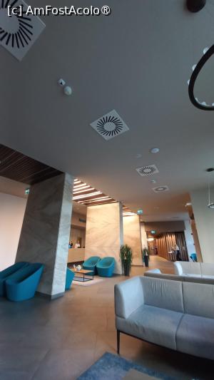 [P58] Ursina Ensana lobby » foto by elenaadina
 - 
<span class="allrVoted glyphicon glyphicon-heart hidden" id="av1519812"></span>
<a class="m-l-10 hidden" id="sv1519812" onclick="voting_Foto_DelVot(,1519812,2339)" role="button">șterge vot <span class="glyphicon glyphicon-remove"></span></a>
<a id="v91519812" class=" c-red"  onclick="voting_Foto_SetVot(1519812)" role="button"><span class="glyphicon glyphicon-heart-empty"></span> <b>LIKE</b> = Votează poza</a> <img class="hidden"  id="f1519812W9" src="/imagini/loader.gif" border="0" /><span class="AjErrMes hidden" id="e1519812ErM"></span>