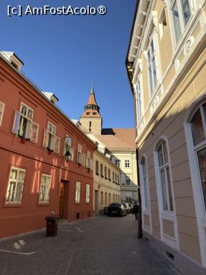 [P25] La plimbare prin Brașov. » foto by Floria
 - 
<span class="allrVoted glyphicon glyphicon-heart hidden" id="av1516932"></span>
<a class="m-l-10 hidden" id="sv1516932" onclick="voting_Foto_DelVot(,1516932,2429)" role="button">șterge vot <span class="glyphicon glyphicon-remove"></span></a>
<a id="v91516932" class=" c-red"  onclick="voting_Foto_SetVot(1516932)" role="button"><span class="glyphicon glyphicon-heart-empty"></span> <b>LIKE</b> = Votează poza</a> <img class="hidden"  id="f1516932W9" src="/imagini/loader.gif" border="0" /><span class="AjErrMes hidden" id="e1516932ErM"></span>