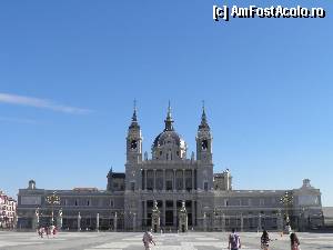 [P18] Catedral de Almudena » foto by barbu minel
 - 
<span class="allrVoted glyphicon glyphicon-heart hidden" id="av338306"></span>
<a class="m-l-10 hidden" id="sv338306" onclick="voting_Foto_DelVot(,338306,2442)" role="button">șterge vot <span class="glyphicon glyphicon-remove"></span></a>
<a id="v9338306" class=" c-red"  onclick="voting_Foto_SetVot(338306)" role="button"><span class="glyphicon glyphicon-heart-empty"></span> <b>LIKE</b> = Votează poza</a> <img class="hidden"  id="f338306W9" src="/imagini/loader.gif" border="0" /><span class="AjErrMes hidden" id="e338306ErM"></span>