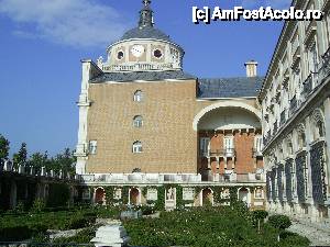 [P21] Împrejurimile Madridului / Aranjuez - Palacio Real, fosta reşedinţă de vară a lui Felipe al II-lea. Turnul cu ceas.  » foto by iulianic
 - 
<span class="allrVoted glyphicon glyphicon-heart hidden" id="av407890"></span>
<a class="m-l-10 hidden" id="sv407890" onclick="voting_Foto_DelVot(,407890,2442)" role="button">șterge vot <span class="glyphicon glyphicon-remove"></span></a>
<a id="v9407890" class=" c-red"  onclick="voting_Foto_SetVot(407890)" role="button"><span class="glyphicon glyphicon-heart-empty"></span> <b>LIKE</b> = Votează poza</a> <img class="hidden"  id="f407890W9" src="/imagini/loader.gif" border="0" /><span class="AjErrMes hidden" id="e407890ErM"></span>