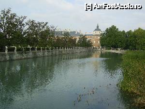 [P08] Împrejurimile Madridului / Aranjuez - Palacio Real, vedere din grădinile regale.  » foto by iulianic
 - 
<span class="allrVoted glyphicon glyphicon-heart hidden" id="av407872"></span>
<a class="m-l-10 hidden" id="sv407872" onclick="voting_Foto_DelVot(,407872,2442)" role="button">șterge vot <span class="glyphicon glyphicon-remove"></span></a>
<a id="v9407872" class=" c-red"  onclick="voting_Foto_SetVot(407872)" role="button"><span class="glyphicon glyphicon-heart-empty"></span> <b>LIKE</b> = Votează poza</a> <img class="hidden"  id="f407872W9" src="/imagini/loader.gif" border="0" /><span class="AjErrMes hidden" id="e407872ErM"></span>