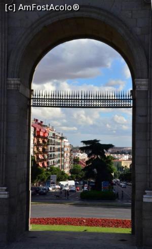 [P39] Madrid City Tour - Traseul 1; Puerta de Toledo » foto by Dragoș_MD
 - 
<span class="allrVoted glyphicon glyphicon-heart hidden" id="av758692"></span>
<a class="m-l-10 hidden" id="sv758692" onclick="voting_Foto_DelVot(,758692,2442)" role="button">șterge vot <span class="glyphicon glyphicon-remove"></span></a>
<a id="v9758692" class=" c-red"  onclick="voting_Foto_SetVot(758692)" role="button"><span class="glyphicon glyphicon-heart-empty"></span> <b>LIKE</b> = Votează poza</a> <img class="hidden"  id="f758692W9" src="/imagini/loader.gif" border="0" /><span class="AjErrMes hidden" id="e758692ErM"></span>