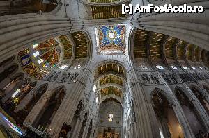 [P45] Catedral de la Almudena, interior » foto by Muffin2009
 - 
<span class="allrVoted glyphicon glyphicon-heart hidden" id="av486532"></span>
<a class="m-l-10 hidden" id="sv486532" onclick="voting_Foto_DelVot(,486532,2442)" role="button">șterge vot <span class="glyphicon glyphicon-remove"></span></a>
<a id="v9486532" class=" c-red"  onclick="voting_Foto_SetVot(486532)" role="button"><span class="glyphicon glyphicon-heart-empty"></span> <b>LIKE</b> = Votează poza</a> <img class="hidden"  id="f486532W9" src="/imagini/loader.gif" border="0" /><span class="AjErrMes hidden" id="e486532ErM"></span>