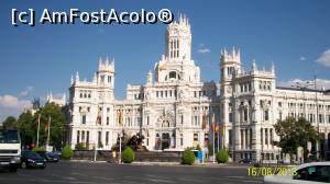 [P02] Cibeles:Palacio de Comunicaciones. In foto nu se vede fantana de care va povesteam. In aceasta piata se ajunge fie venind pe Gran Via, fie pe Paseo del Prado, fie pe Paseo de Recoletos.  » foto by cristina47*
 - 
<span class="allrVoted glyphicon glyphicon-heart hidden" id="av743298"></span>
<a class="m-l-10 hidden" id="sv743298" onclick="voting_Foto_DelVot(,743298,2442)" role="button">șterge vot <span class="glyphicon glyphicon-remove"></span></a>
<a id="v9743298" class=" c-red"  onclick="voting_Foto_SetVot(743298)" role="button"><span class="glyphicon glyphicon-heart-empty"></span> <b>LIKE</b> = Votează poza</a> <img class="hidden"  id="f743298W9" src="/imagini/loader.gif" border="0" /><span class="AjErrMes hidden" id="e743298ErM"></span>