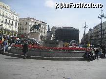 [P02] Puerta del Sol - Statuia cu Regele Carlos al III lea, cat si o frumosa fantana inconjurata de flori.  » foto by viviv
 - 
<span class="allrVoted glyphicon glyphicon-heart hidden" id="av408901"></span>
<a class="m-l-10 hidden" id="sv408901" onclick="voting_Foto_DelVot(,408901,2442)" role="button">șterge vot <span class="glyphicon glyphicon-remove"></span></a>
<a id="v9408901" class=" c-red"  onclick="voting_Foto_SetVot(408901)" role="button"><span class="glyphicon glyphicon-heart-empty"></span> <b>LIKE</b> = Votează poza</a> <img class="hidden"  id="f408901W9" src="/imagini/loader.gif" border="0" /><span class="AjErrMes hidden" id="e408901ErM"></span>