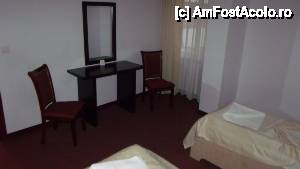 [P14] Hotel Europolis Tulcea - apartamentul, dormitorul twin » foto by Dragoș_MD
 - 
<span class="allrVoted glyphicon glyphicon-heart hidden" id="av438275"></span>
<a class="m-l-10 hidden" id="sv438275" onclick="voting_Foto_DelVot(,438275,2455)" role="button">șterge vot <span class="glyphicon glyphicon-remove"></span></a>
<a id="v9438275" class=" c-red"  onclick="voting_Foto_SetVot(438275)" role="button"><span class="glyphicon glyphicon-heart-empty"></span> <b>LIKE</b> = Votează poza</a> <img class="hidden"  id="f438275W9" src="/imagini/loader.gif" border="0" /><span class="AjErrMes hidden" id="e438275ErM"></span>