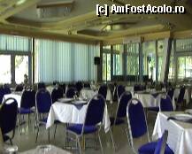 [P05] Aspect din interiorul restaurantului Hotelului Central. » foto by adigogu
 - 
<span class="allrVoted glyphicon glyphicon-heart hidden" id="av104136"></span>
<a class="m-l-10 hidden" id="sv104136" onclick="voting_Foto_DelVot(,104136,2457)" role="button">șterge vot <span class="glyphicon glyphicon-remove"></span></a>
<a id="v9104136" class=" c-red"  onclick="voting_Foto_SetVot(104136)" role="button"><span class="glyphicon glyphicon-heart-empty"></span> <b>LIKE</b> = Votează poza</a> <img class="hidden"  id="f104136W9" src="/imagini/loader.gif" border="0" /><span class="AjErrMes hidden" id="e104136ErM"></span>