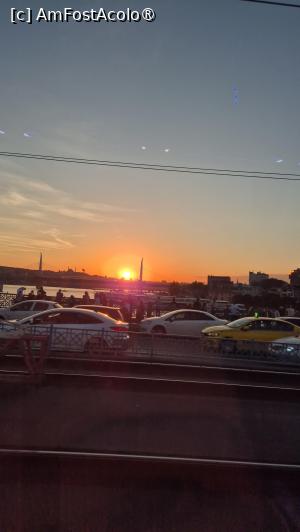 [P19] Istanbul - apus văzut de pe Podul Galata » foto by ANILU
 - 
<span class="allrVoted glyphicon glyphicon-heart hidden" id="av1531291"></span>
<a class="m-l-10 hidden" id="sv1531291" onclick="voting_Foto_DelVot(,1531291,2468)" role="button">șterge vot <span class="glyphicon glyphicon-remove"></span></a>
<a id="v91531291" class=" c-red"  onclick="voting_Foto_SetVot(1531291)" role="button"><span class="glyphicon glyphicon-heart-empty"></span> <b>LIKE</b> = Votează poza</a> <img class="hidden"  id="f1531291W9" src="/imagini/loader.gif" border="0" /><span class="AjErrMes hidden" id="e1531291ErM"></span>