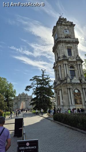 [P24] Istanbul - Turnul cu ceas la intrarea în Palatul Dolmabahce » foto by ANILU
 - 
<span class="allrVoted glyphicon glyphicon-heart hidden" id="av1531296"></span>
<a class="m-l-10 hidden" id="sv1531296" onclick="voting_Foto_DelVot(,1531296,2468)" role="button">șterge vot <span class="glyphicon glyphicon-remove"></span></a>
<a id="v91531296" class=" c-red"  onclick="voting_Foto_SetVot(1531296)" role="button"><span class="glyphicon glyphicon-heart-empty"></span> <b>LIKE</b> = Votează poza</a> <img class="hidden"  id="f1531296W9" src="/imagini/loader.gif" border="0" /><span class="AjErrMes hidden" id="e1531296ErM"></span>