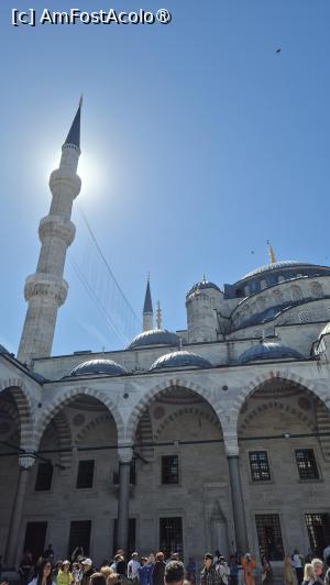 [P08] Istanbul - Moscheea Albastră - în curtea interioară » foto by ANILU
 - 
<span class="allrVoted glyphicon glyphicon-heart hidden" id="av1531280"></span>
<a class="m-l-10 hidden" id="sv1531280" onclick="voting_Foto_DelVot(,1531280,2468)" role="button">șterge vot <span class="glyphicon glyphicon-remove"></span></a>
<a id="v91531280" class=" c-red"  onclick="voting_Foto_SetVot(1531280)" role="button"><span class="glyphicon glyphicon-heart-empty"></span> <b>LIKE</b> = Votează poza</a> <img class="hidden"  id="f1531280W9" src="/imagini/loader.gif" border="0" /><span class="AjErrMes hidden" id="e1531280ErM"></span>