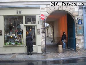 [P01] Strada Saint Paul din cartierul Marais.  » foto by Michi
 - 
<span class="allrVoted glyphicon glyphicon-heart hidden" id="av512296"></span>
<a class="m-l-10 hidden" id="sv512296" onclick="voting_Foto_DelVot(,512296,2491)" role="button">șterge vot <span class="glyphicon glyphicon-remove"></span></a>
<a id="v9512296" class=" c-red"  onclick="voting_Foto_SetVot(512296)" role="button"><span class="glyphicon glyphicon-heart-empty"></span> <b>LIKE</b> = Votează poza</a> <img class="hidden"  id="f512296W9" src="/imagini/loader.gif" border="0" /><span class="AjErrMes hidden" id="e512296ErM"></span>