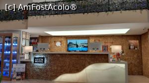 [P10] receptie hotel » foto by Yolanda
 - 
<span class="allrVoted glyphicon glyphicon-heart hidden" id="av1496127"></span>
<a class="m-l-10 hidden" id="sv1496127" onclick="voting_Foto_DelVot(,1496127,2497)" role="button">șterge vot <span class="glyphicon glyphicon-remove"></span></a>
<a id="v91496127" class=" c-red"  onclick="voting_Foto_SetVot(1496127)" role="button"><span class="glyphicon glyphicon-heart-empty"></span> <b>LIKE</b> = Votează poza</a> <img class="hidden"  id="f1496127W9" src="/imagini/loader.gif" border="0" /><span class="AjErrMes hidden" id="e1496127ErM"></span>